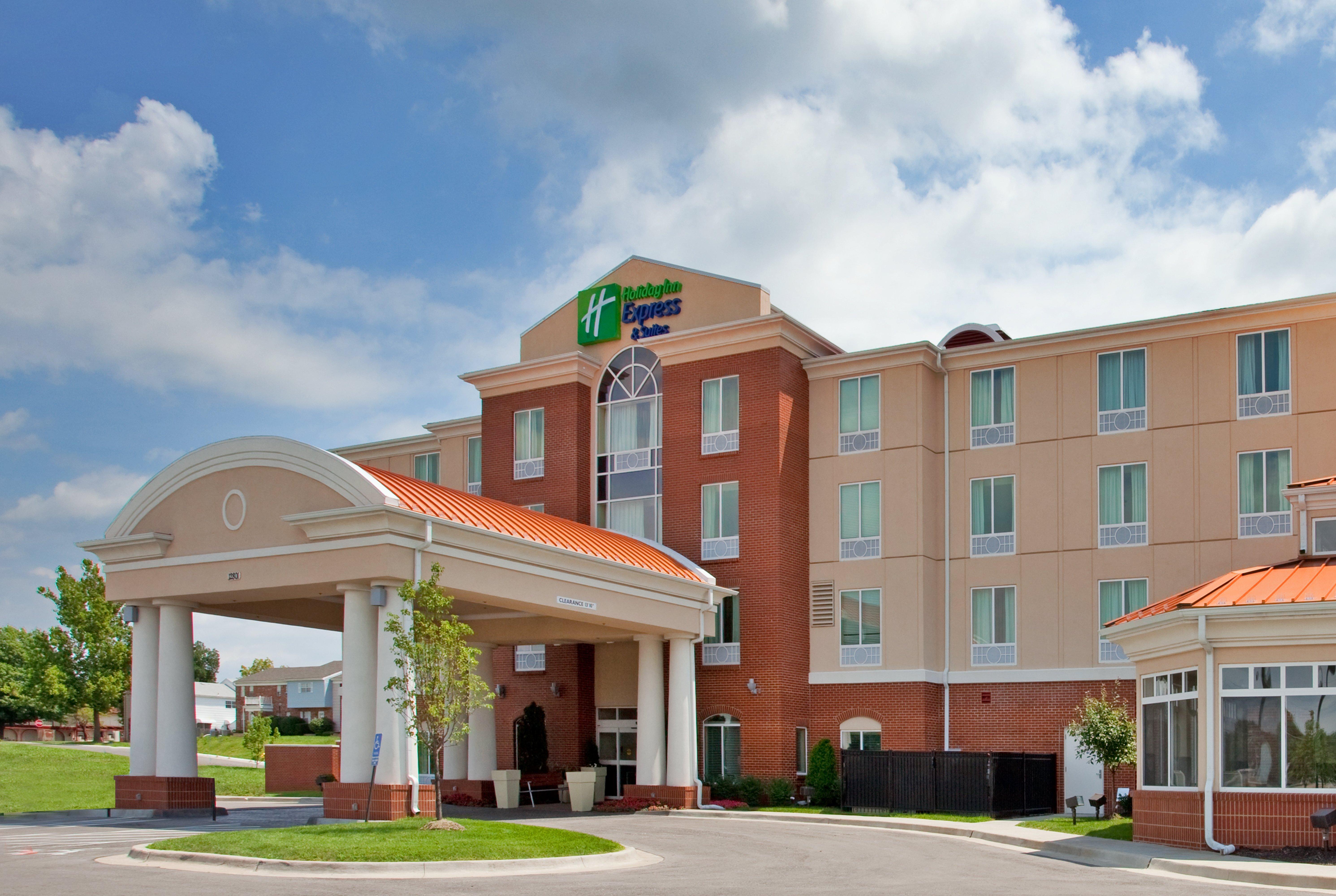 Holiday Inn Express Hotel & Suites Kansas City - Grandview By Ihg מראה חיצוני תמונה