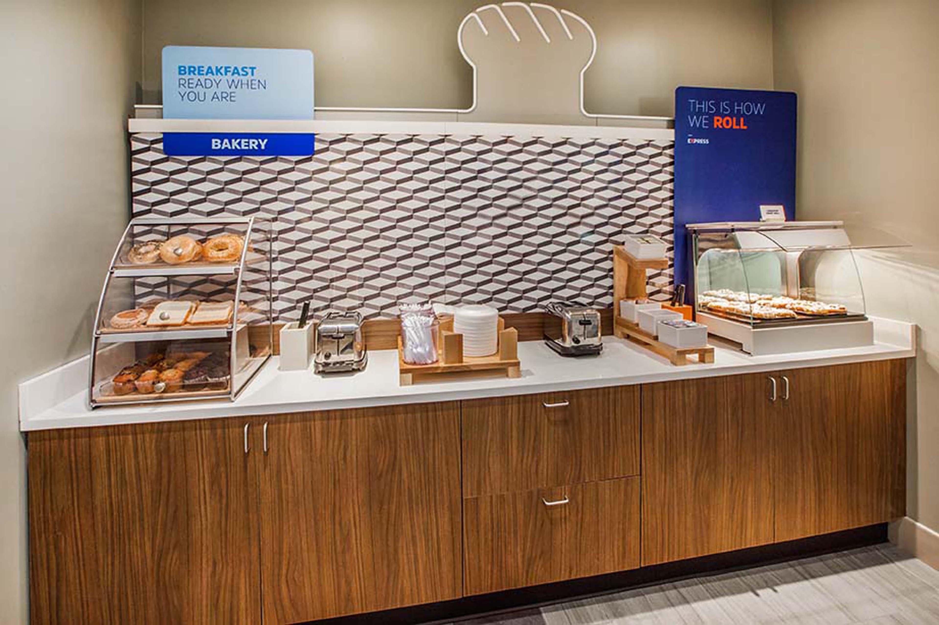 Holiday Inn Express Hotel & Suites Kansas City - Grandview By Ihg מראה חיצוני תמונה