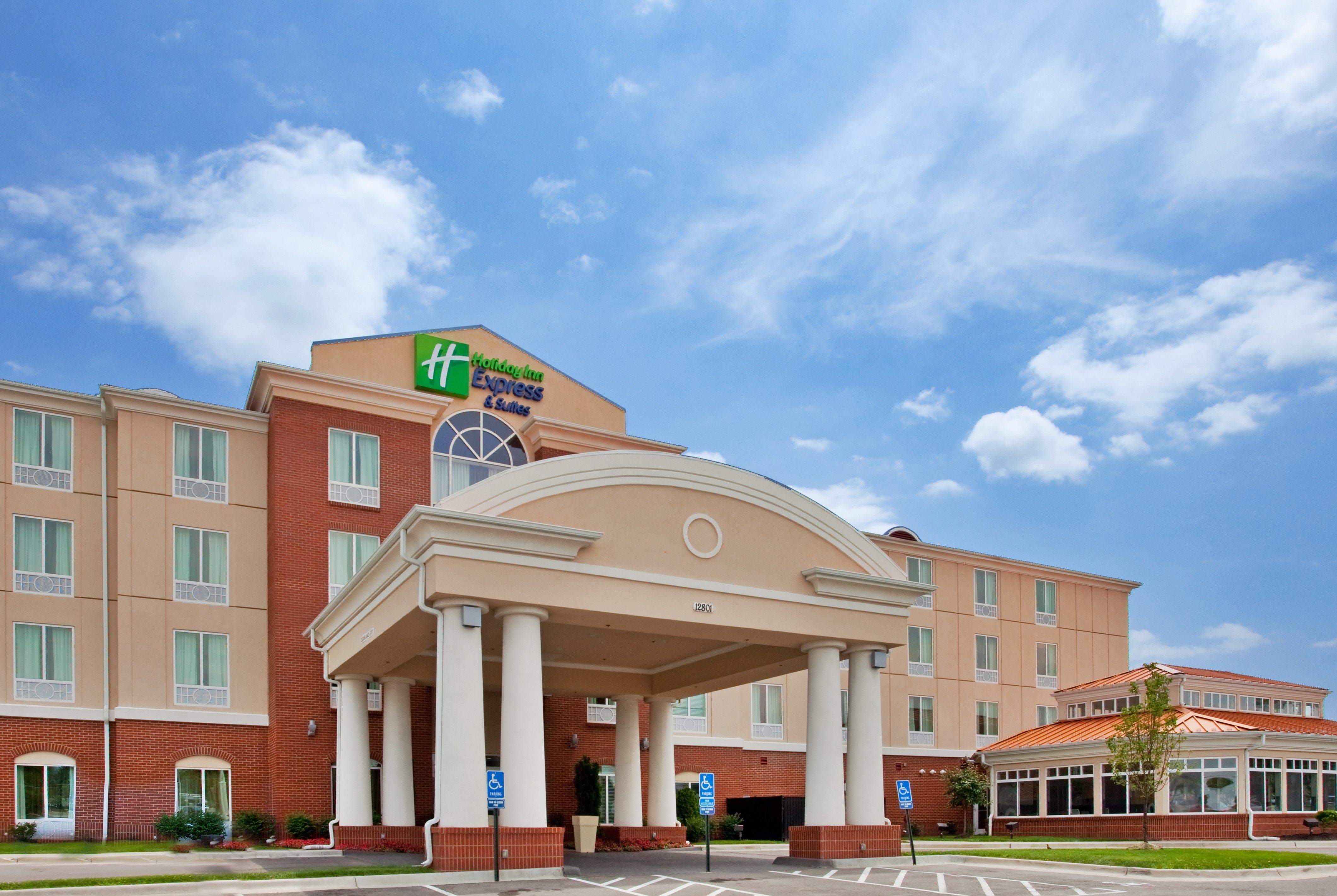 Holiday Inn Express Hotel & Suites Kansas City - Grandview By Ihg מראה חיצוני תמונה