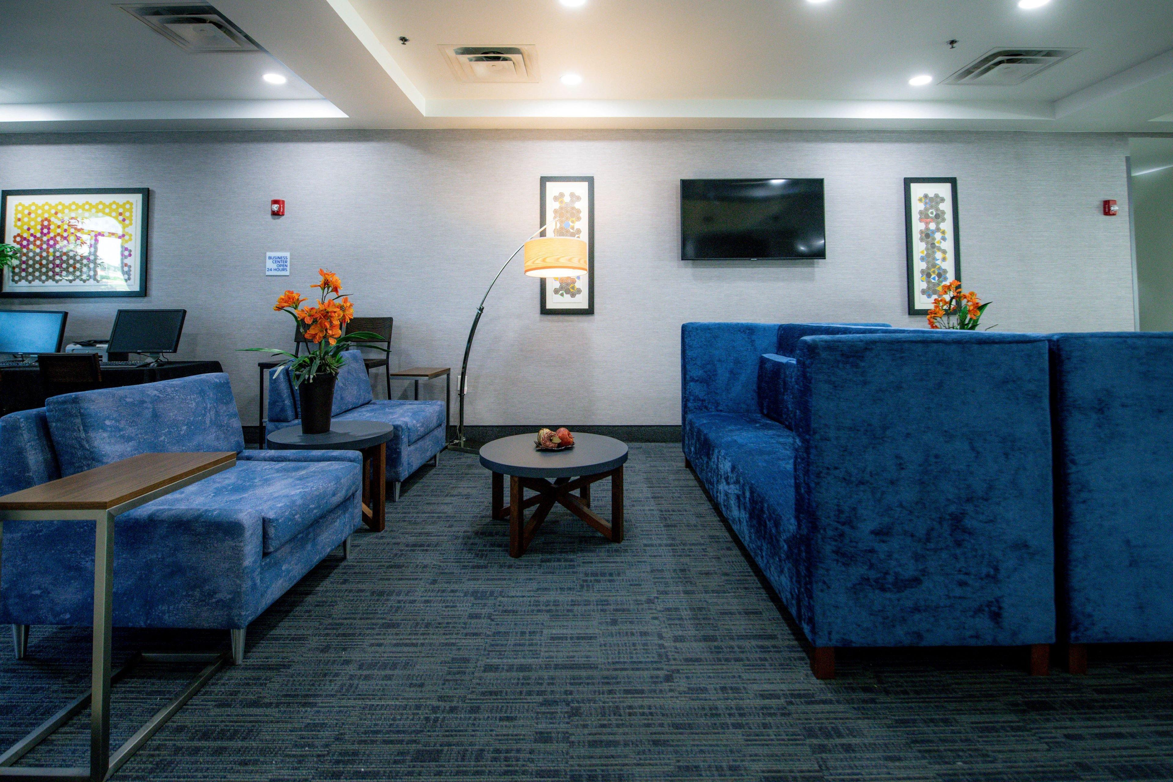 Holiday Inn Express Hotel & Suites Kansas City - Grandview By Ihg מראה חיצוני תמונה
